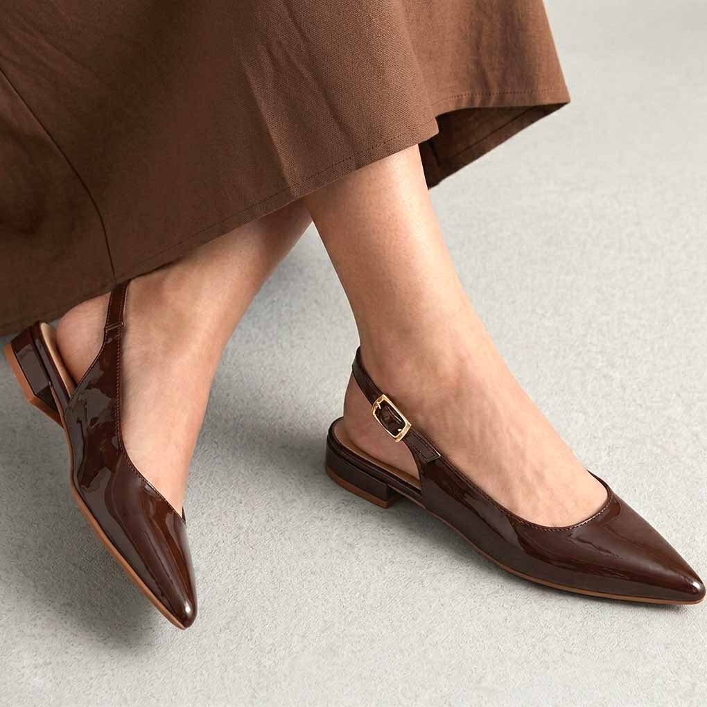 ESCARPINS PLATES – MARRON