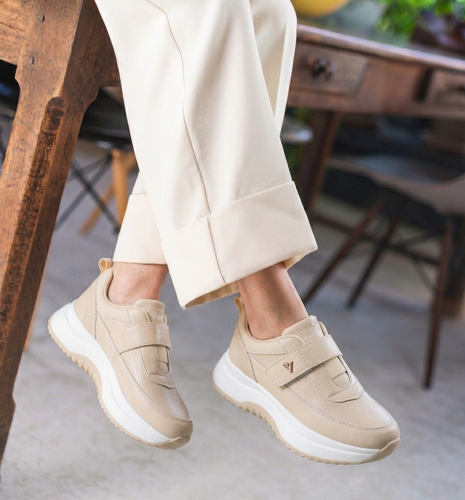 BASKETS CONFORTABLES – BEIGE