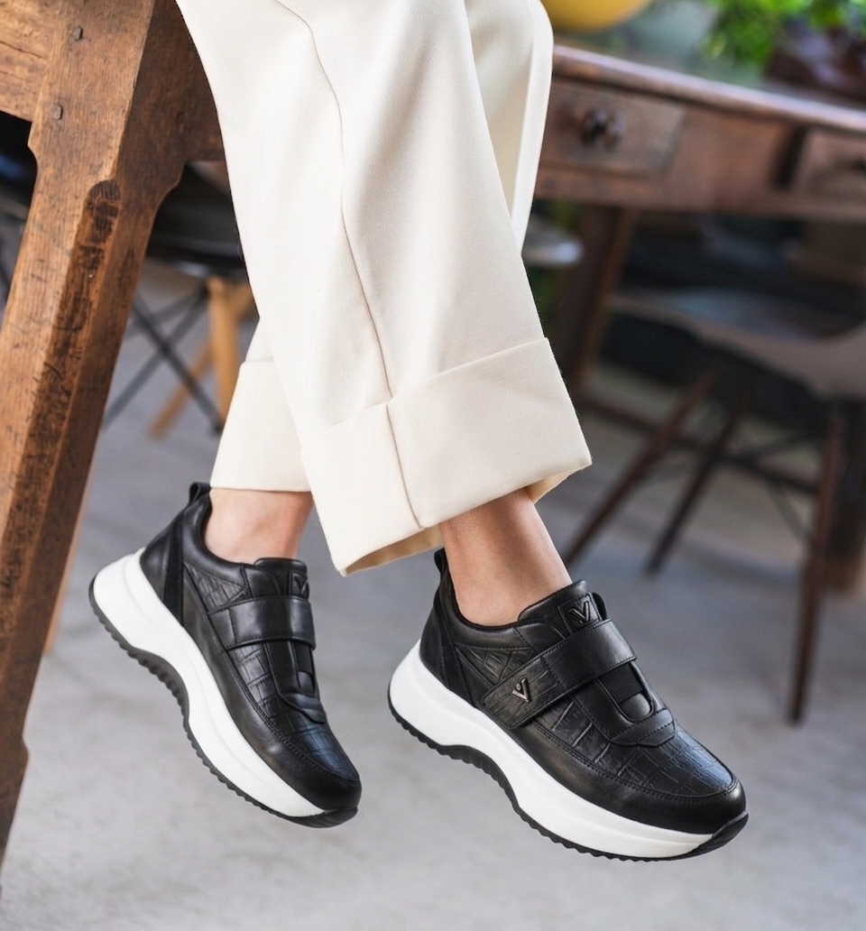 BASKETS CONFORTABLES – NOIR