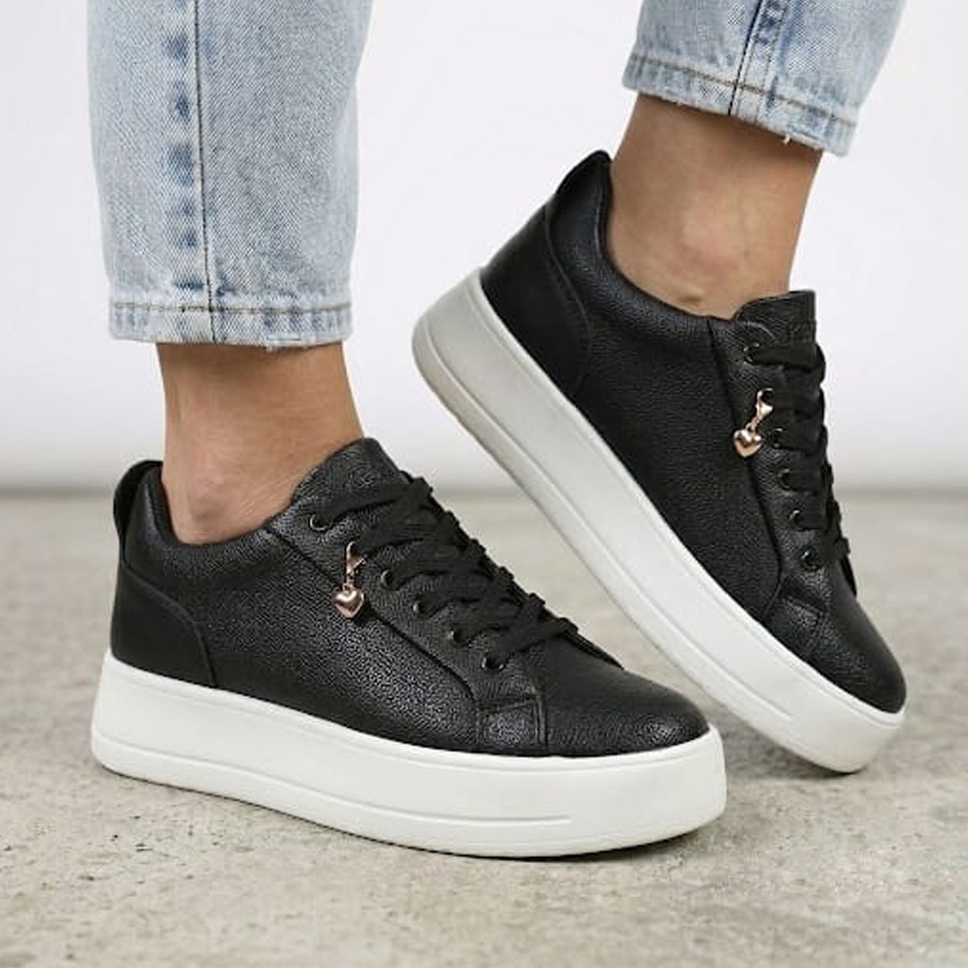 BASKETS CONFORTABLES – NOIR