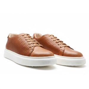 BASKETS À LACETS EN CUIR - CAMEL