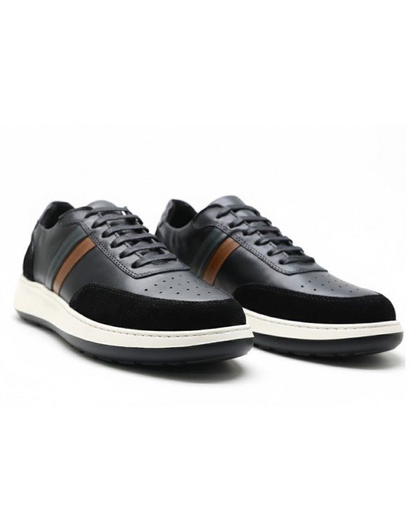 BASKETS À LACETS EN CUIR – NOIR