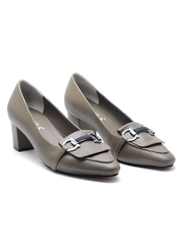 CHAUSSURE EN CUIR BOUT POINTU – KAKI