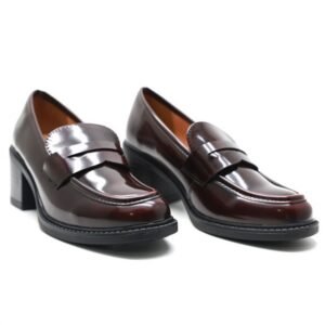 CHAUSSURES À TALON_ BORDEAU