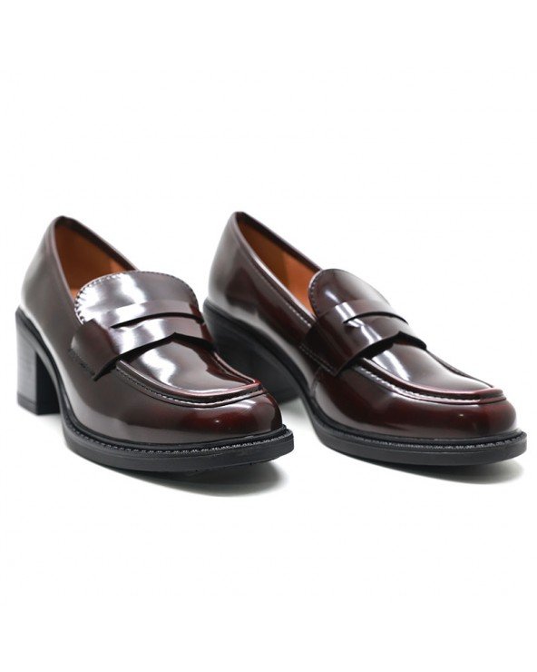 CHAUSSURES À TALON_ BORDEAU