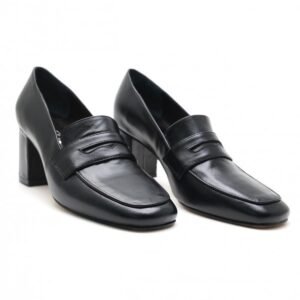 CHAUSSURES EN CUIR - NOIR