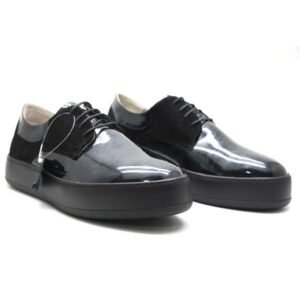 CHAUSSURES EN CUIR - NOIR