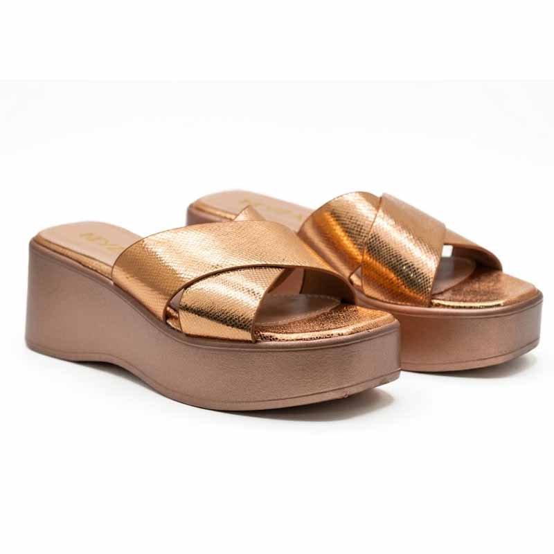 SANDALES COMPENSÉES BRIDES CROISÉES – DORÉ