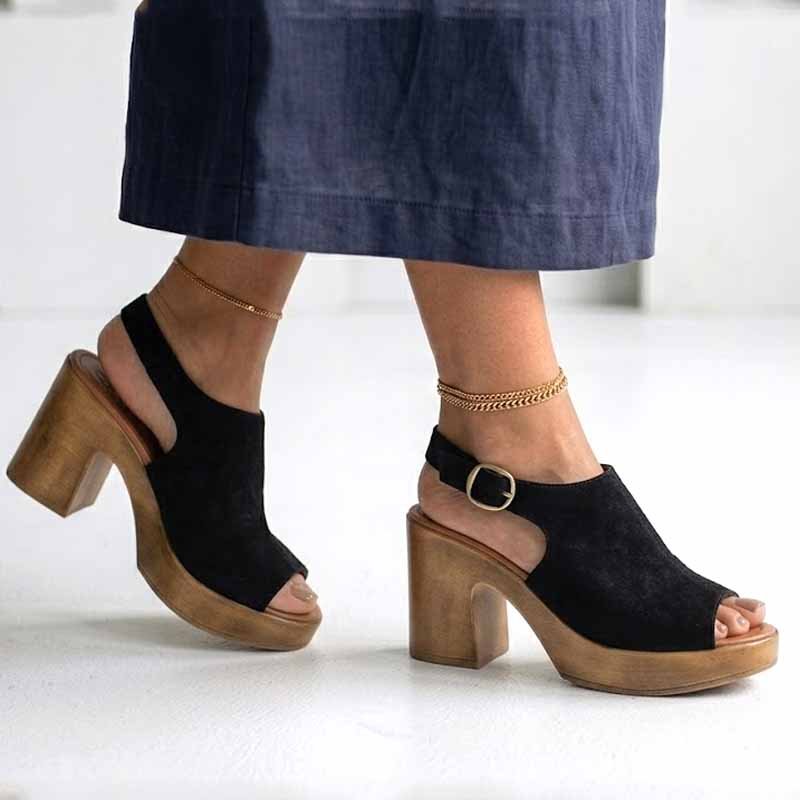 SANDALE À TALON EN CUIR – NOIR