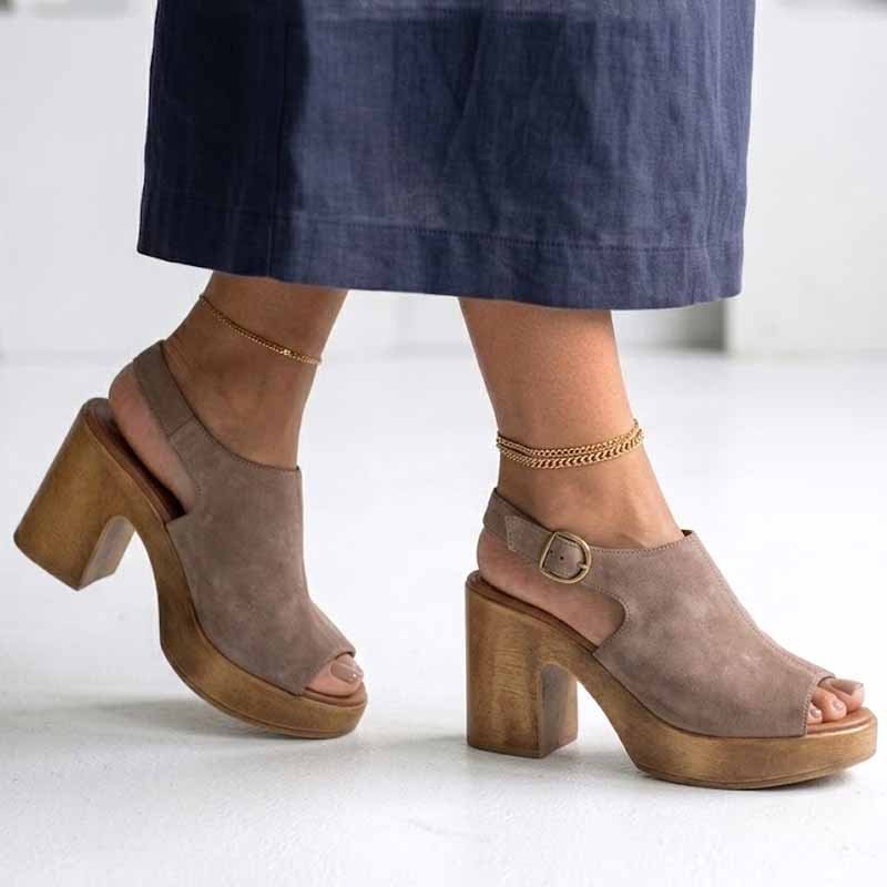SANDALE À TALON EN CUIR – KAKI